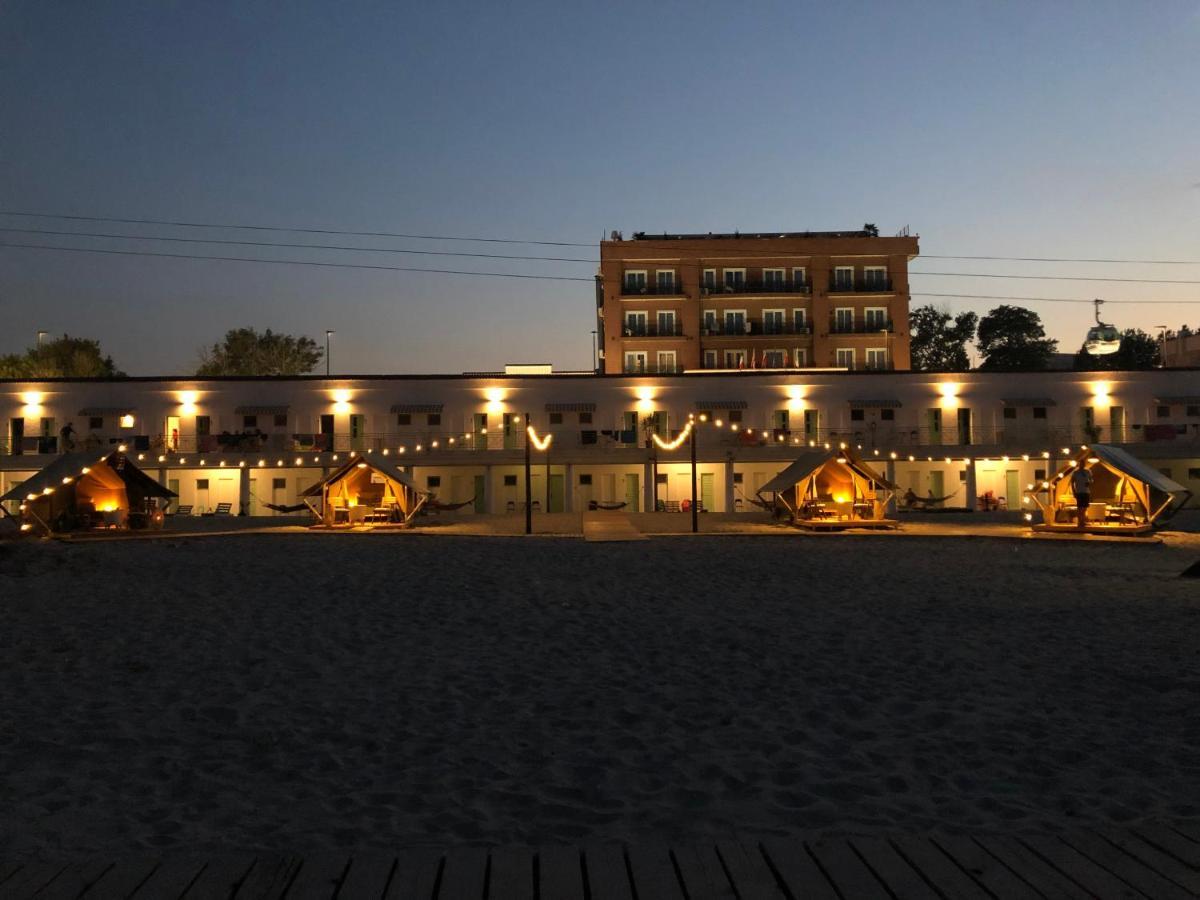 Hostel Cazino Nord Rooms Mamaia Exterior photo