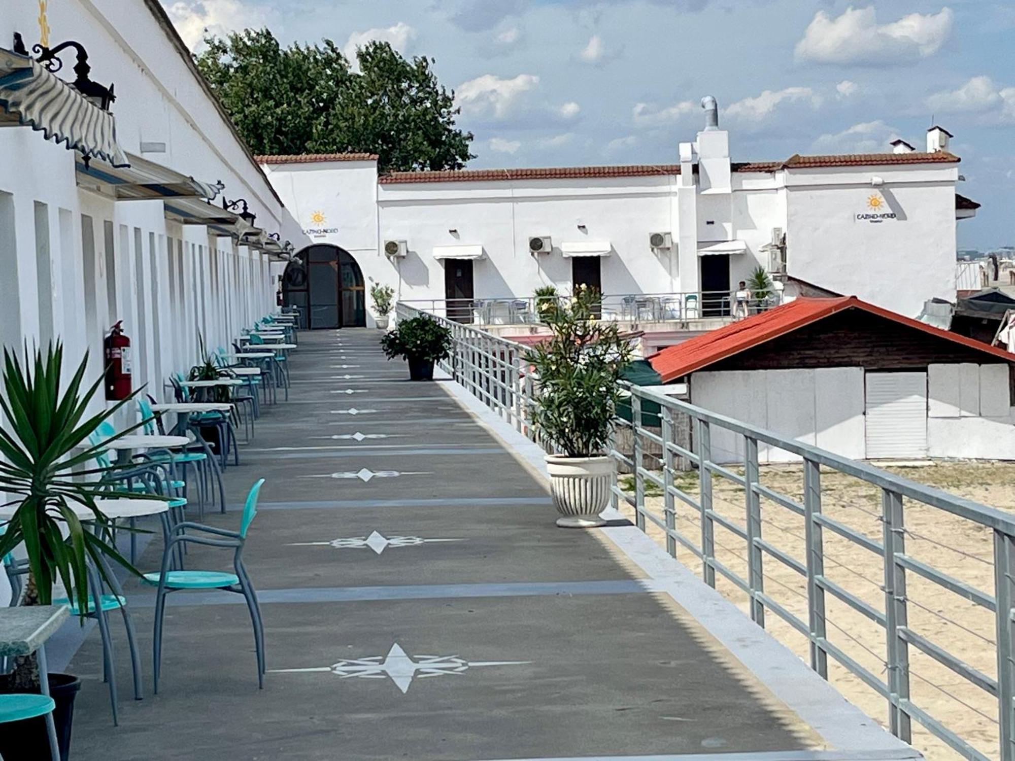 Hostel Cazino Nord Rooms Mamaia Exterior photo
