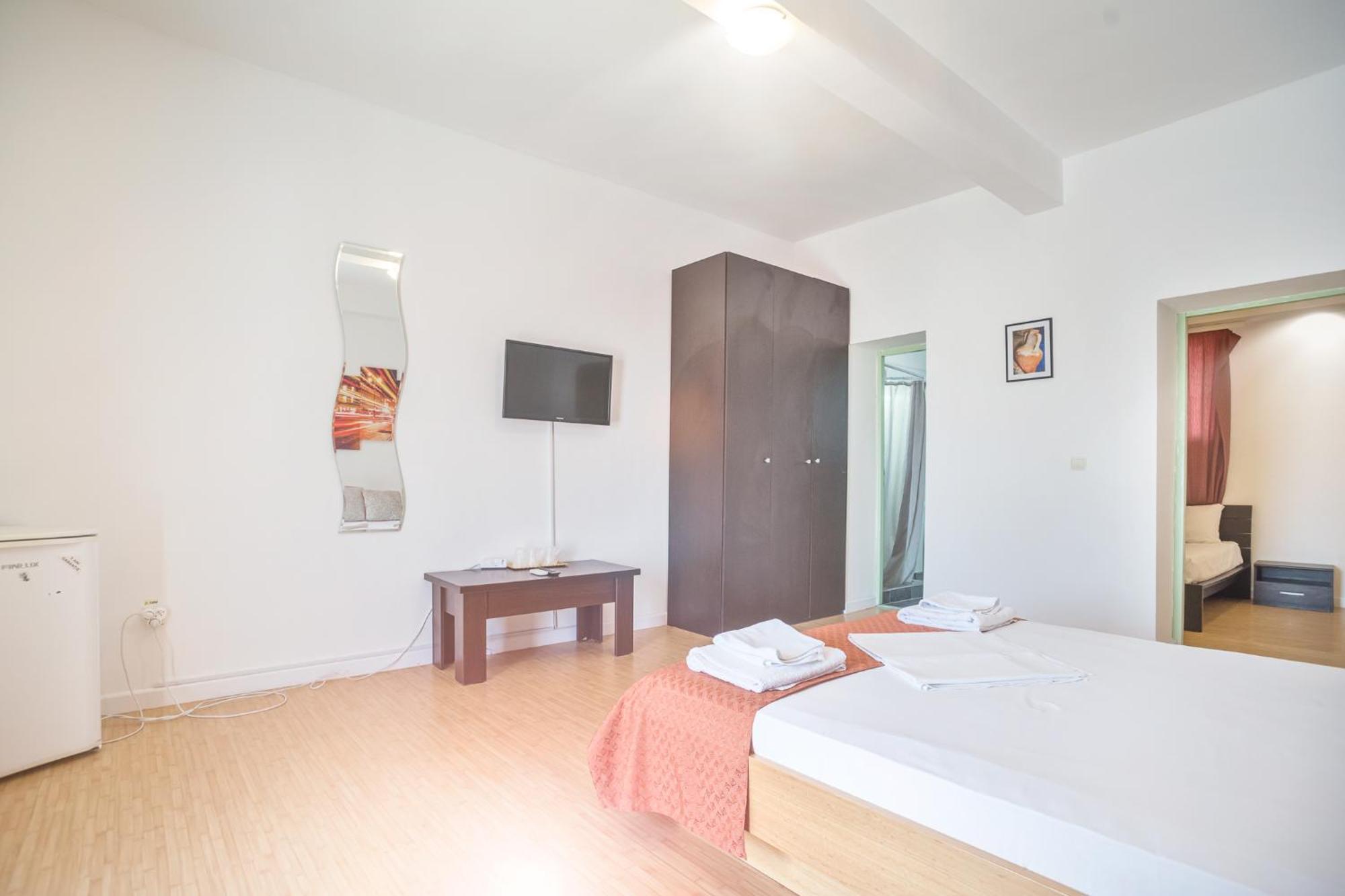 Hostel Cazino Nord Rooms Mamaia Exterior photo